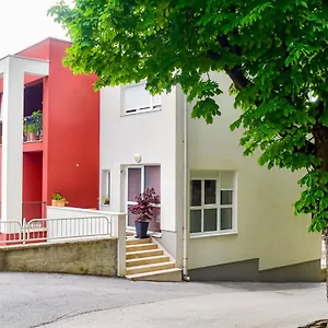 Appartement Stazion With Free Parking, Pazin